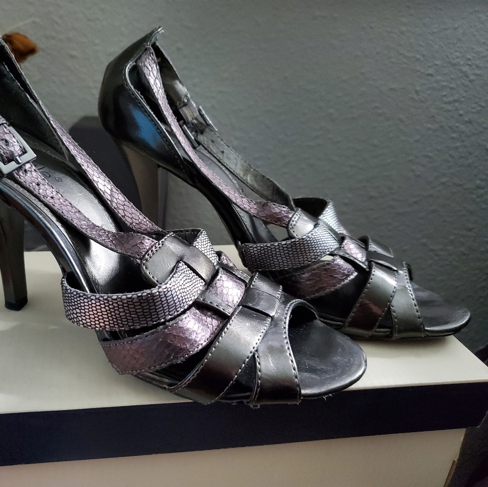 Nicole strappy sandals